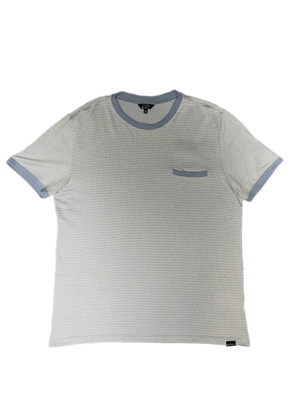Like New! Menβs Ben Sherman Pocket Tee